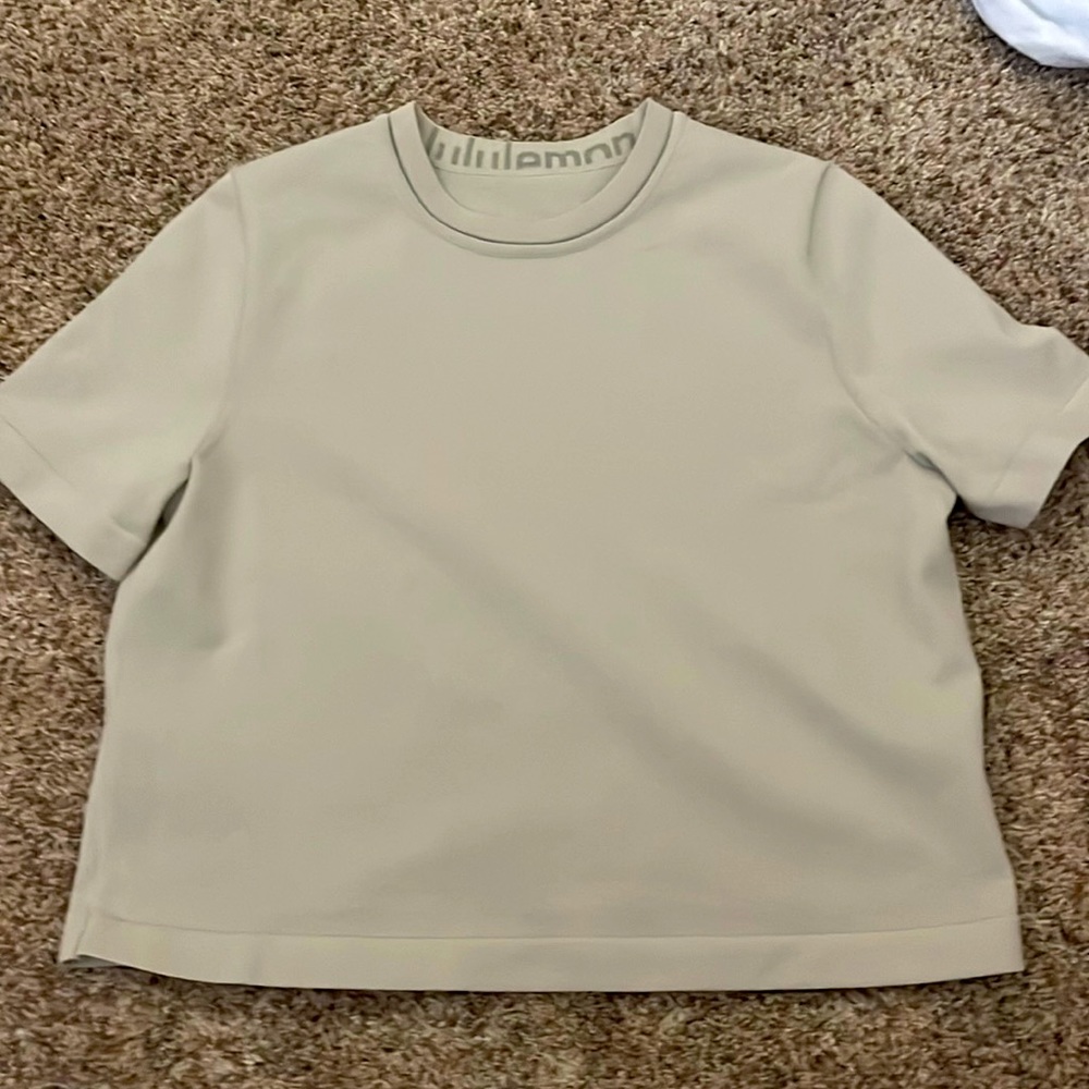 Lululemon shirt